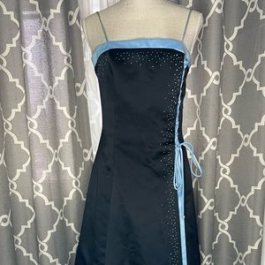 Juniors size 9 Debut Formal Spaghetti Strap Dress